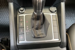oranssi Volkswagen Amarok 2019 kuva 29.