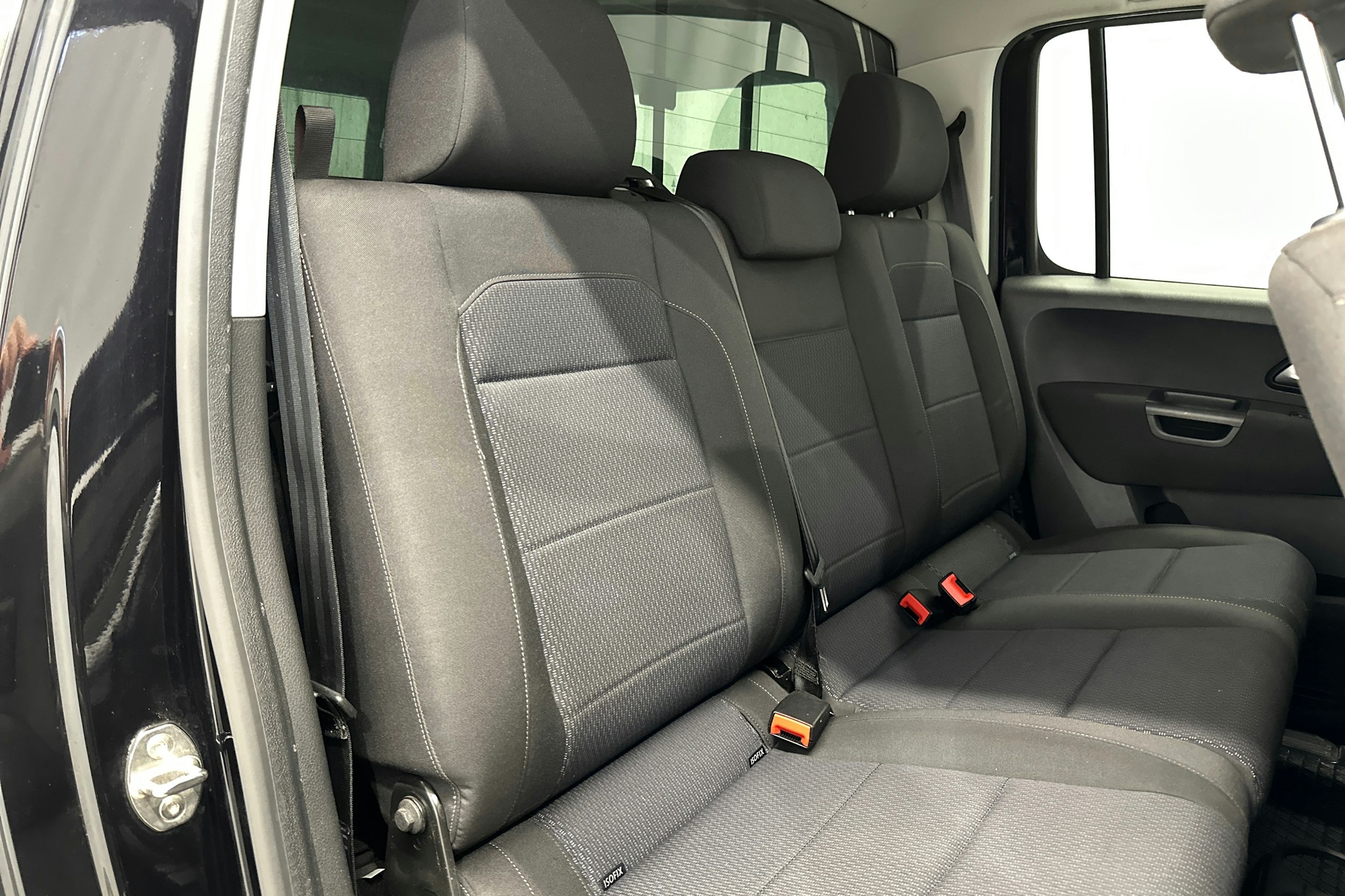 musta Volkswagen Amarok 2019 kuva 13.