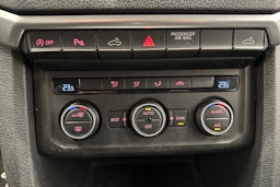 musta Volkswagen Amarok 2019 kuva 20.