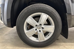 musta Volkswagen Amarok 2019 kuva 24.