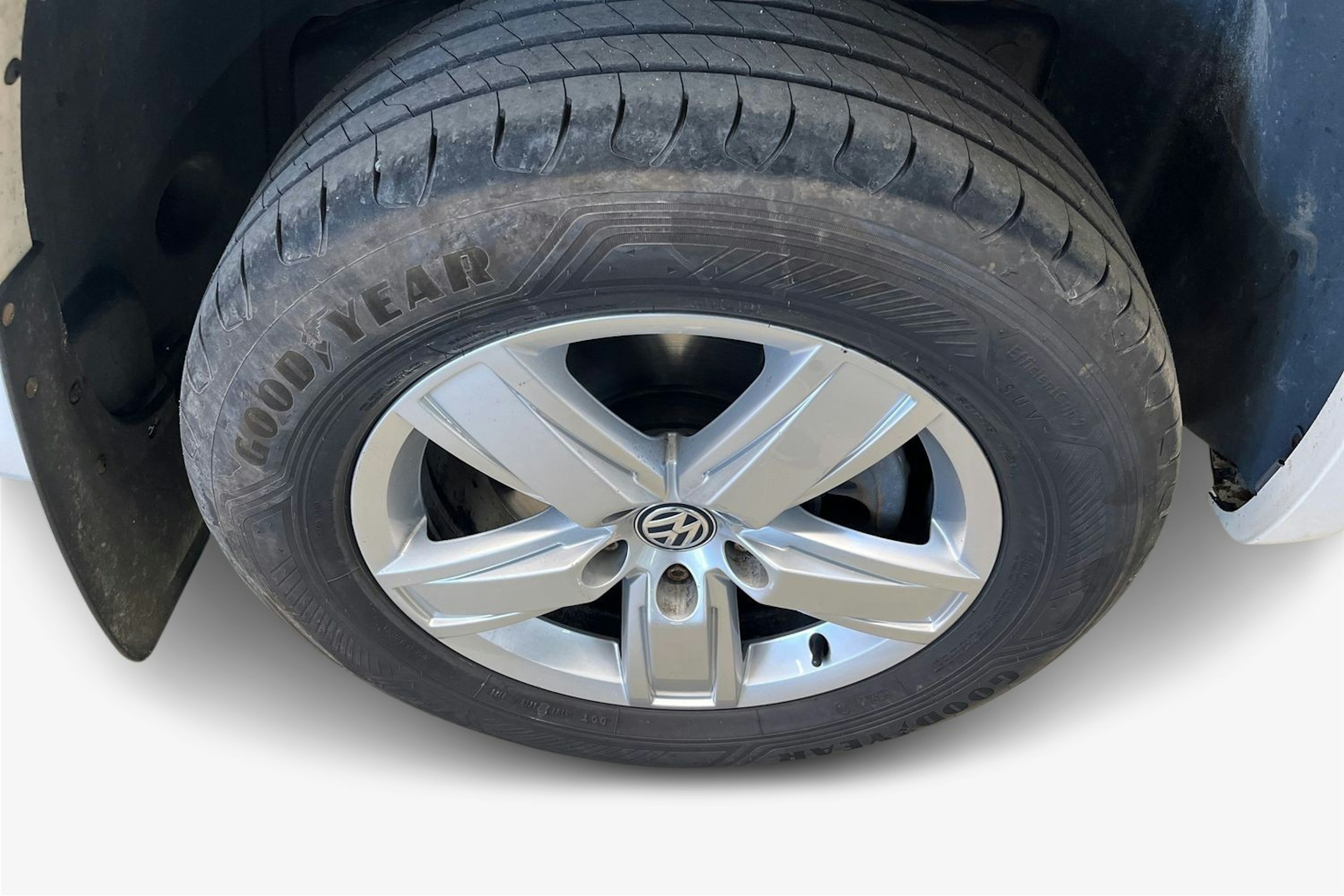 valkoinen Volkswagen Amarok 2019 kuva 11.