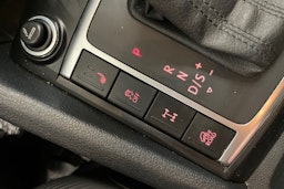 valkoinen Volkswagen Amarok 2019 kuva 14.