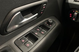 valkoinen Volkswagen Amarok 2019 kuva 23.