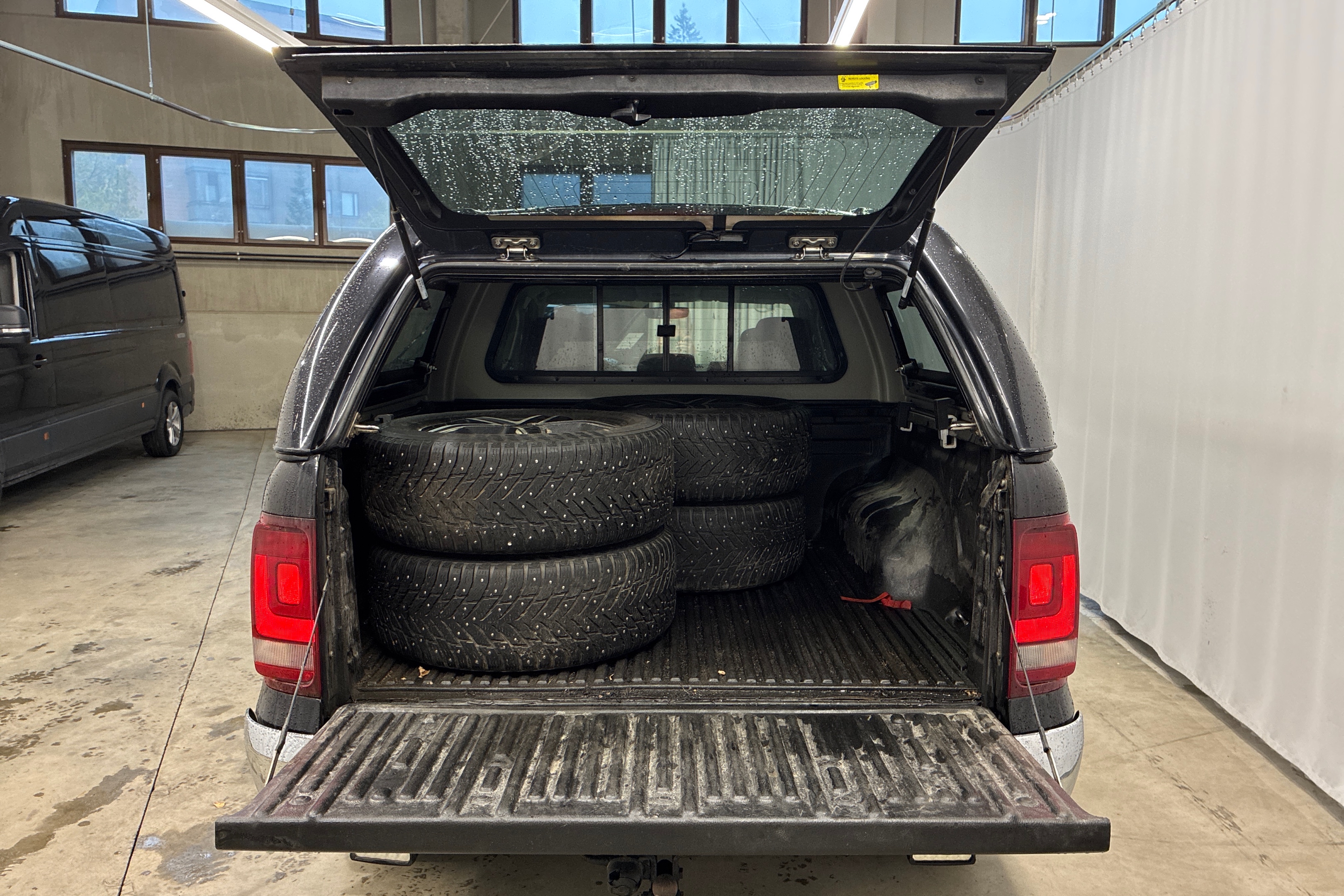 Volkswagen Amarok 2019, bild 6/7