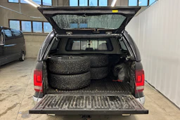 musta Volkswagen Amarok 2019 kuva 6.