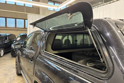 musta Volkswagen Amarok 2019 kuva 7.
