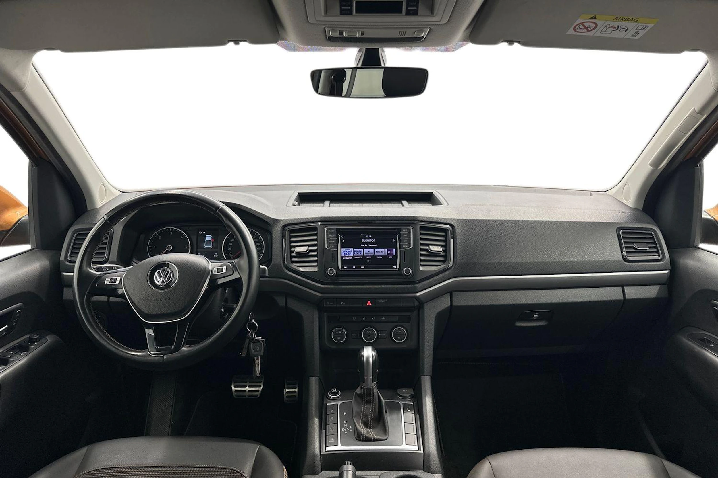 oranssi Volkswagen Amarok 2019 kuva 7.