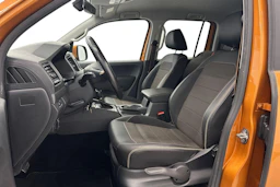 oranssi Volkswagen Amarok 2019 kuva 8.