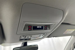 oranssi Volkswagen Amarok 2019 kuva 22.