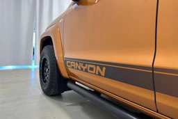 oranssi Volkswagen Amarok 2019 kuva 27.