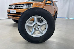 oranssi Volkswagen Amarok 2019 kuva 30.