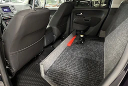 Sininen Volkswagen Amarok 2019 kuva 15.