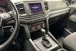 Sininen Volkswagen Amarok 2019 kuva 30.