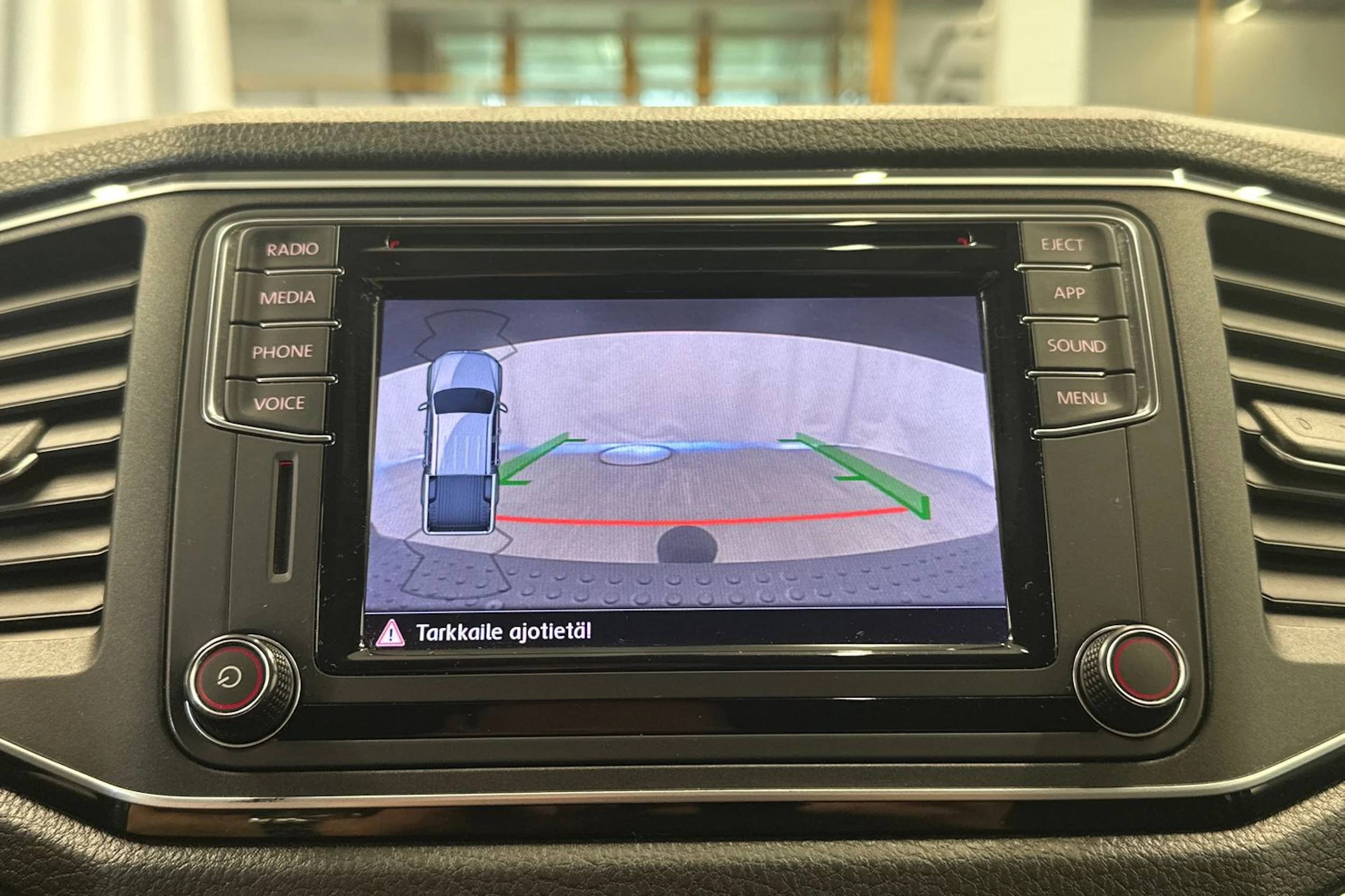 musta Volkswagen Amarok 2019 kuva 20.