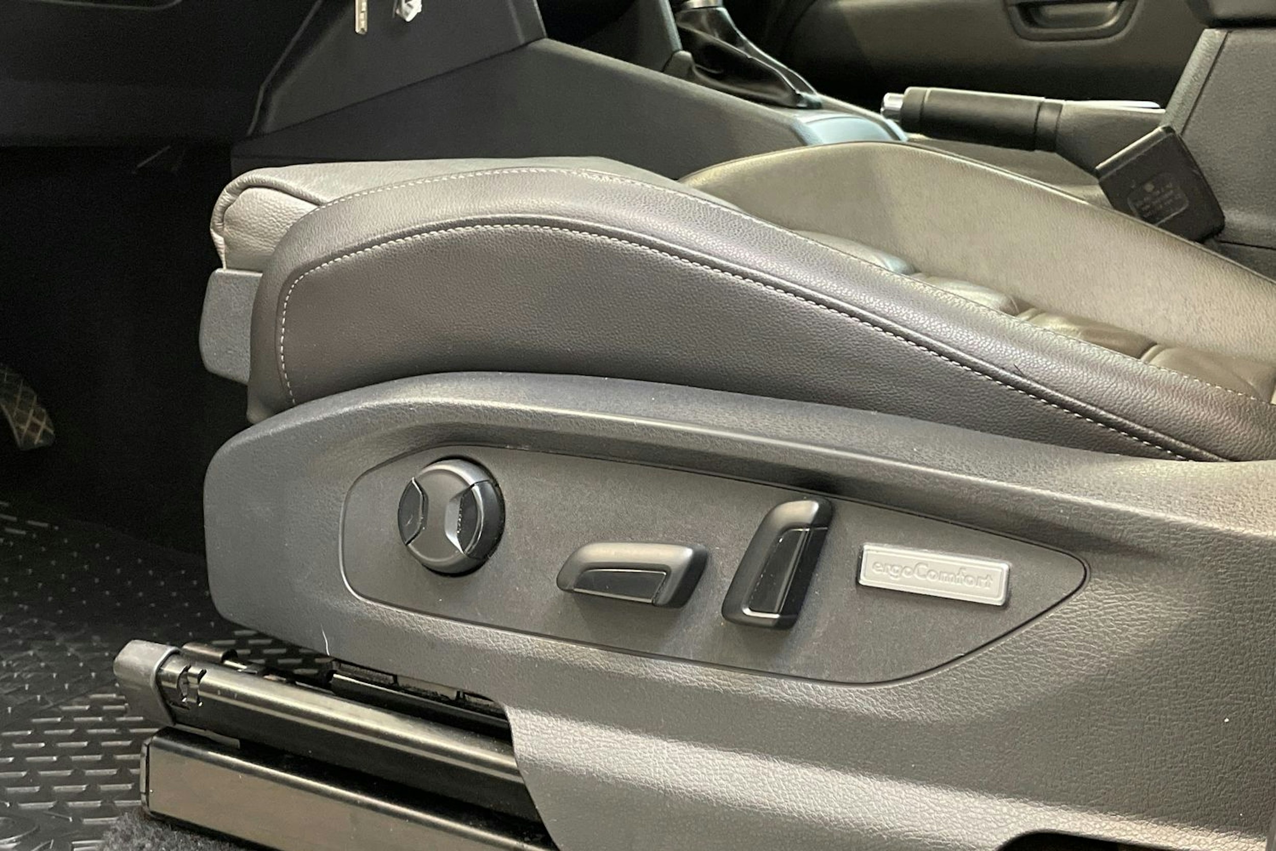 hopea Volkswagen Amarok 2019 kuva 17.
