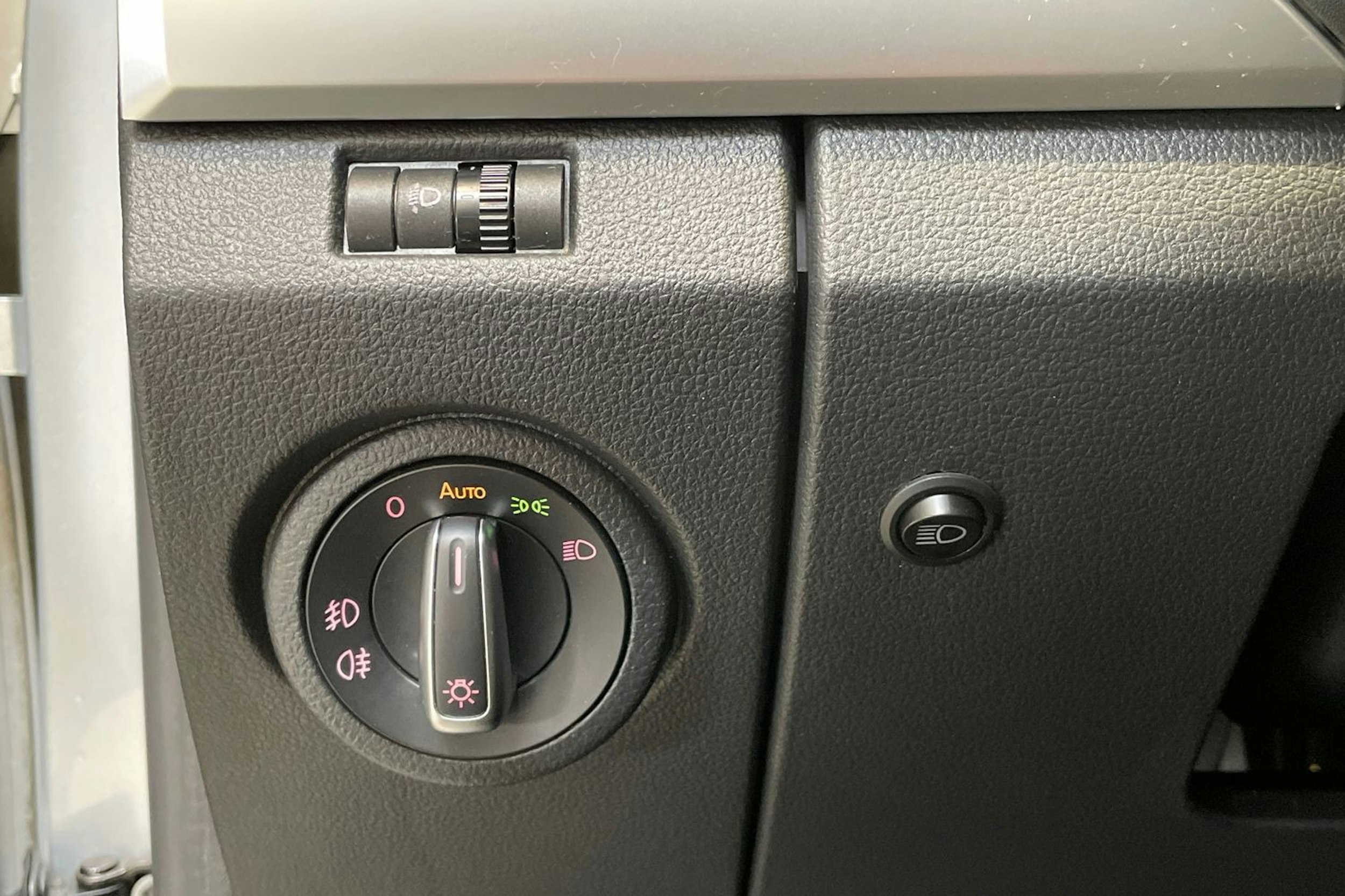 hopea Volkswagen Amarok 2019 kuva 18.