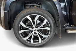 musta Volkswagen Amarok 2019 kuva 11.