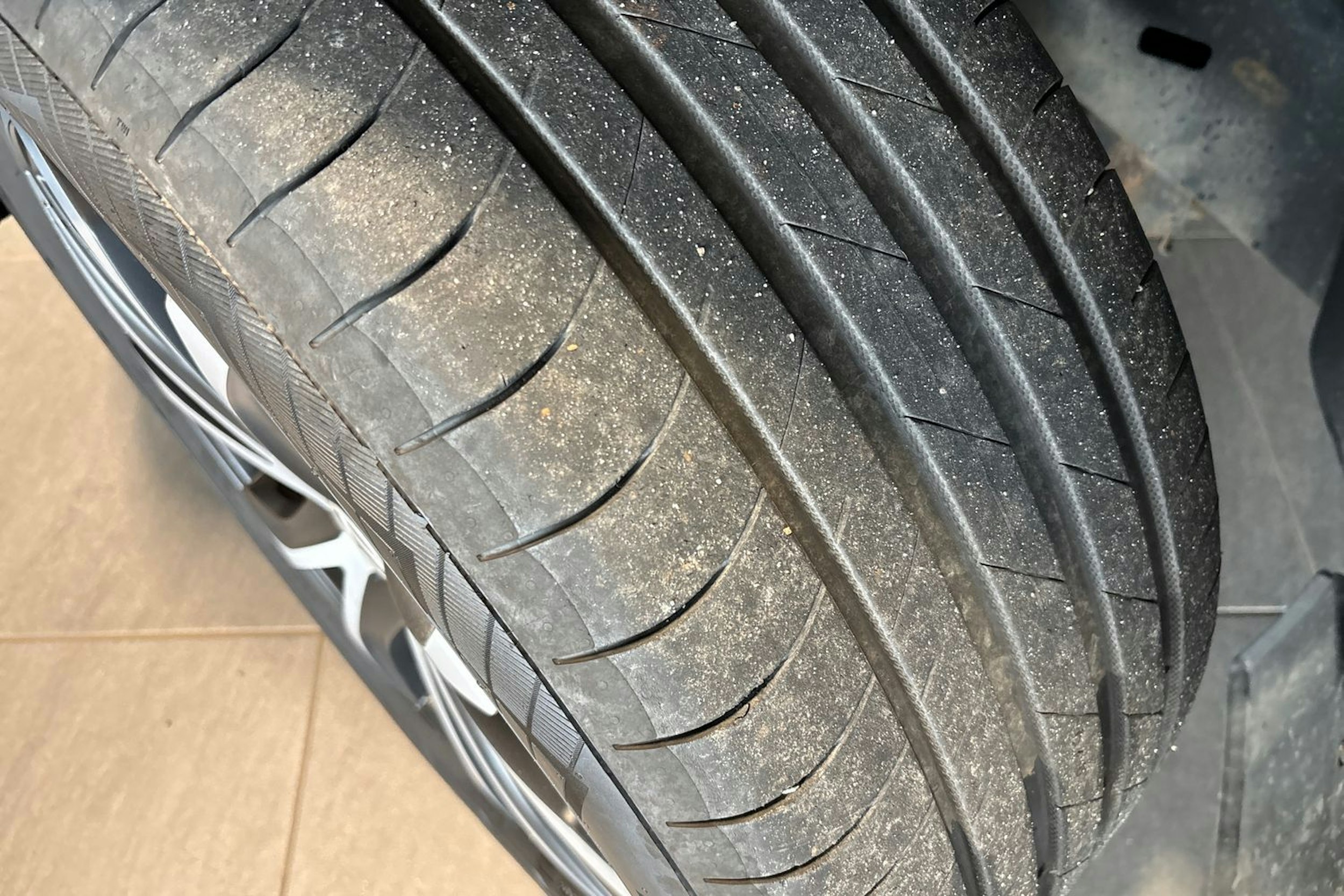musta Volkswagen Amarok 2019 kuva 13.