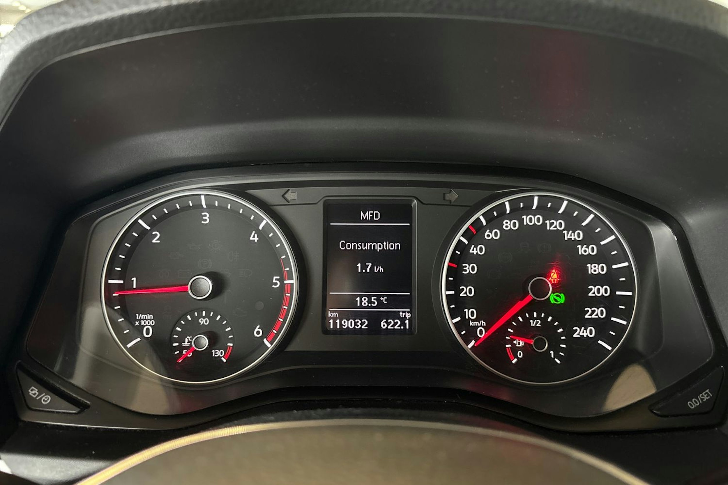 musta Volkswagen Amarok 2019 kuva 14.