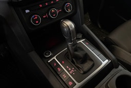 musta Volkswagen Amarok 2019 kuva 17.