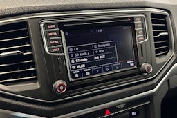 sininen Volkswagen Amarok 2019 kuva 16.