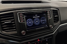 sininen Volkswagen Amarok 2019 kuva 18.