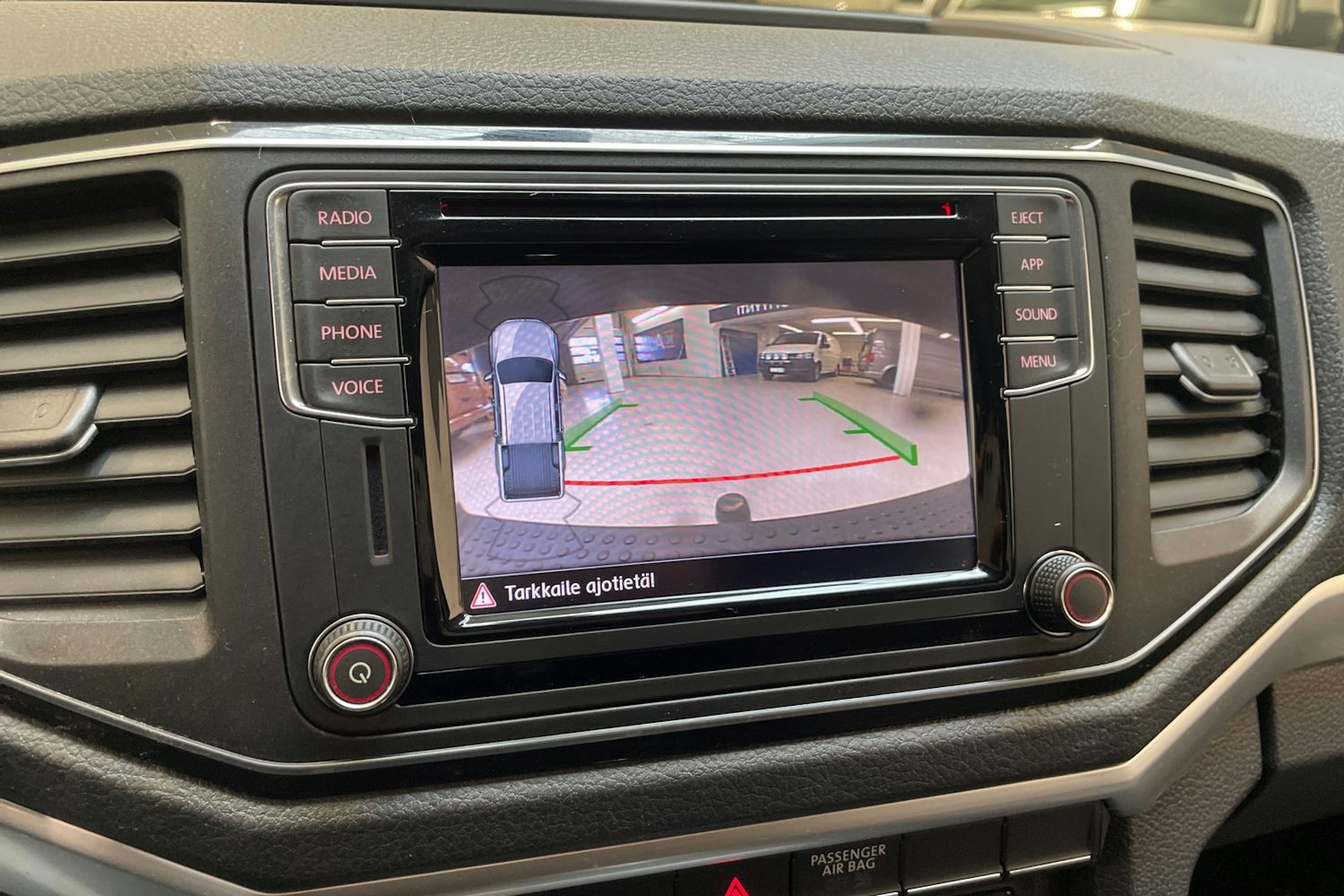 musta Volkswagen Amarok 2019 kuva 29.