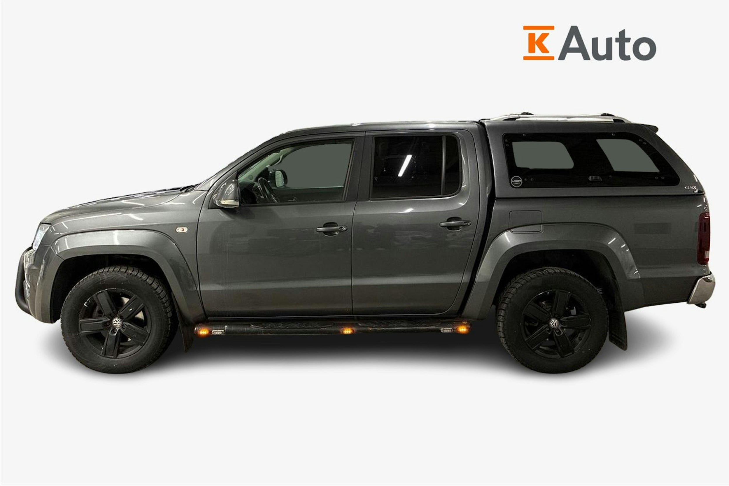 harmaa Volkswagen Amarok 2020 kuva 7.