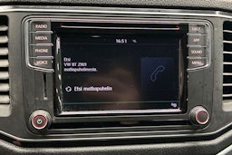 harmaa Volkswagen Amarok 2020 kuva 15.