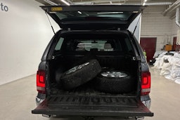 harmaa Volkswagen Amarok 2020 kuva 23.
