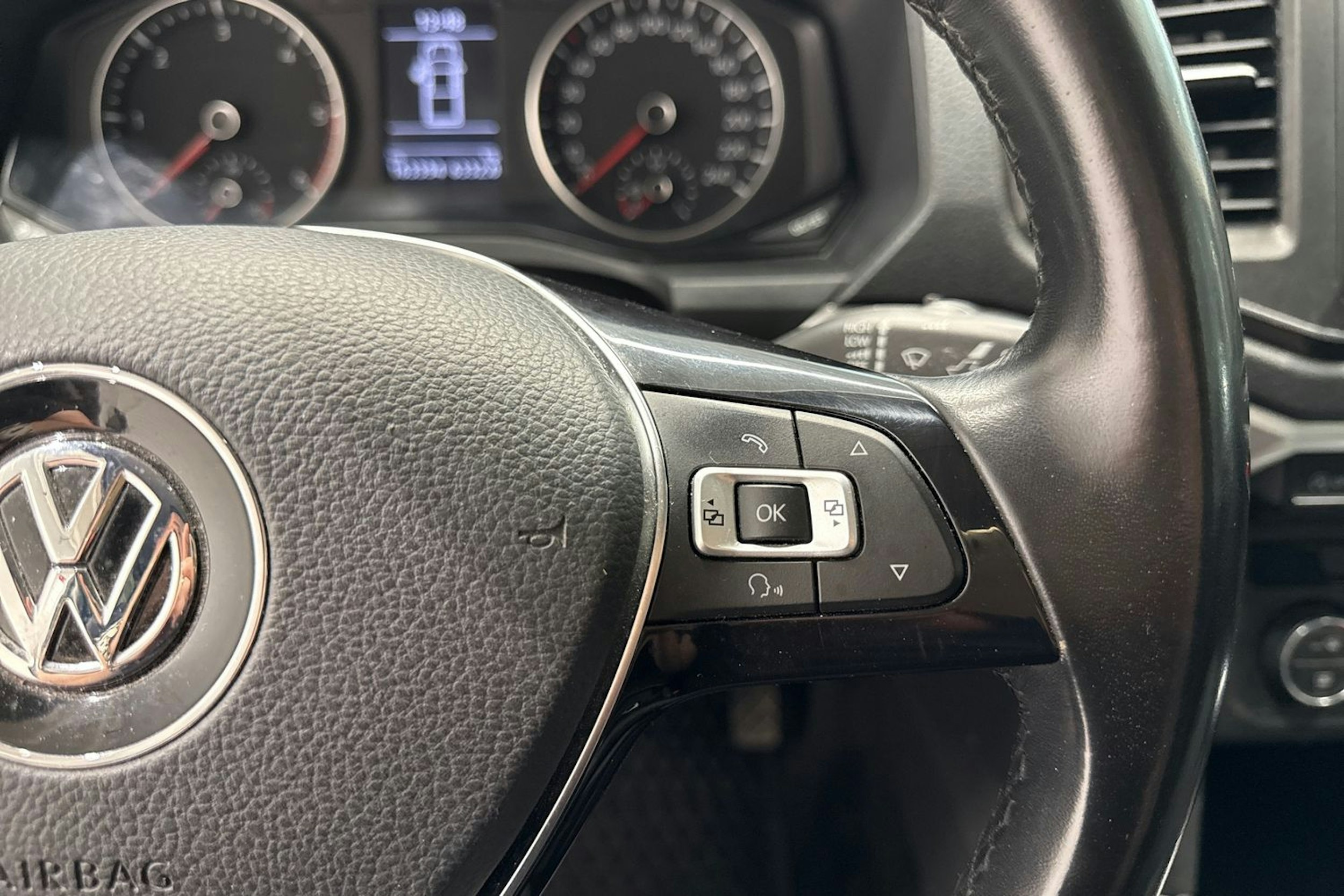 valkoinen Volkswagen Amarok 2020 kuva 19.