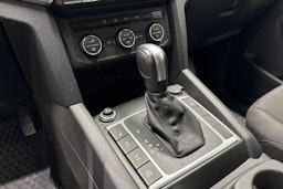 valkoinen Volkswagen Amarok 2020 kuva 23.