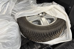 musta Volkswagen Amarok 2020 kuva 15.
