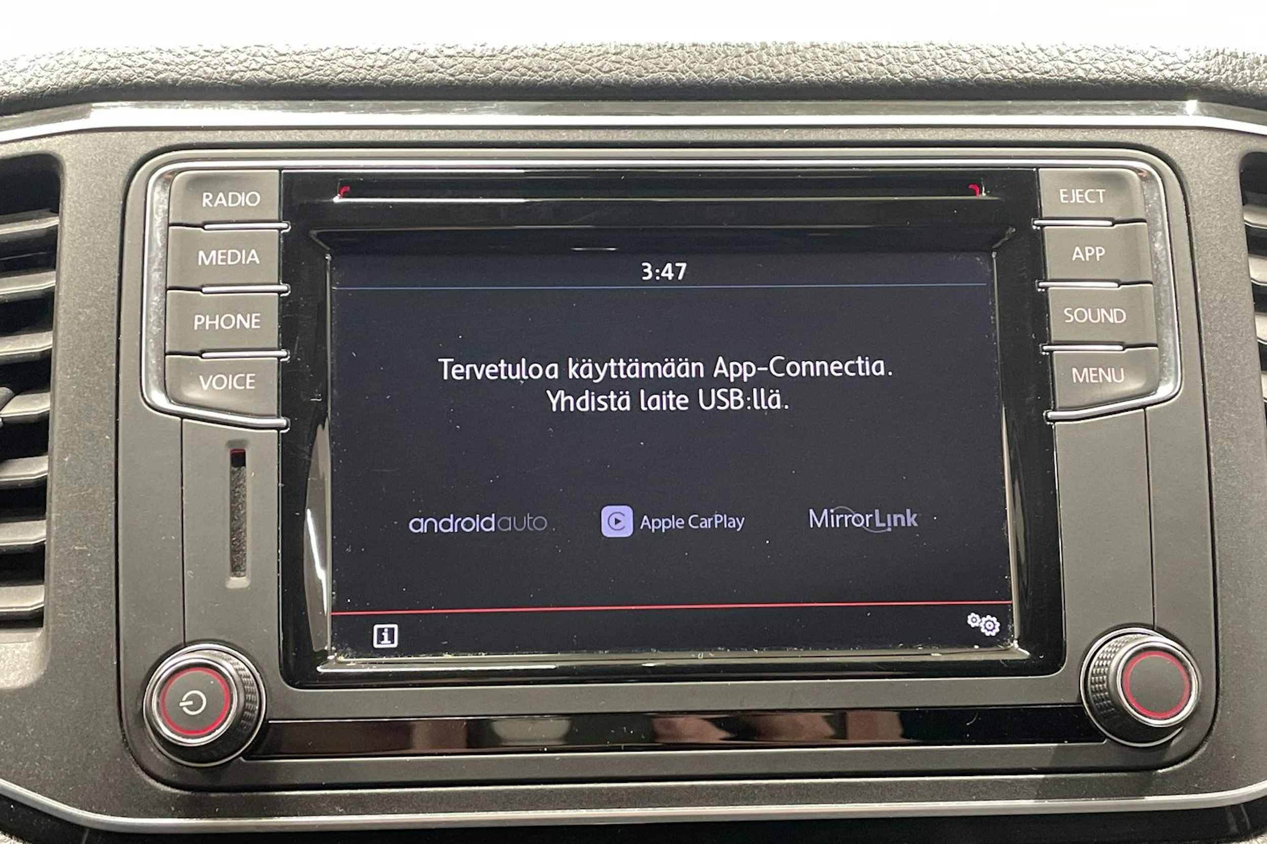 valkoinen Volkswagen Amarok 2020 kuva 15.