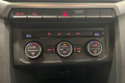 valkoinen Volkswagen Amarok 2020 kuva 16.