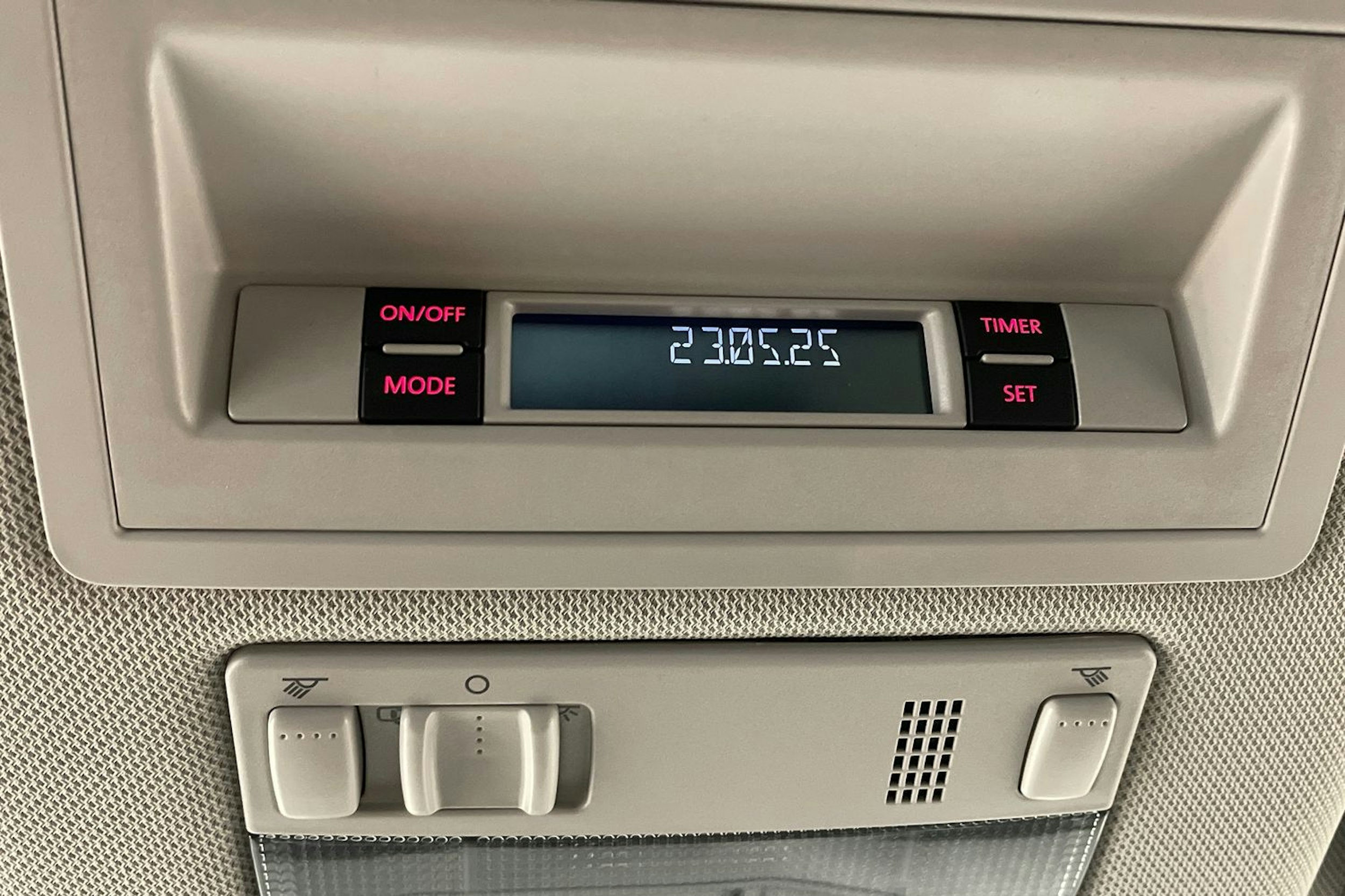 valkoinen Volkswagen Amarok 2020 kuva 19.