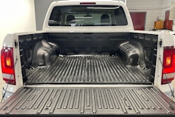 valkoinen Volkswagen Amarok 2020 kuva 21.