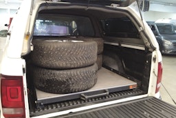valkoinen Volkswagen Amarok 2020 kuva 20.