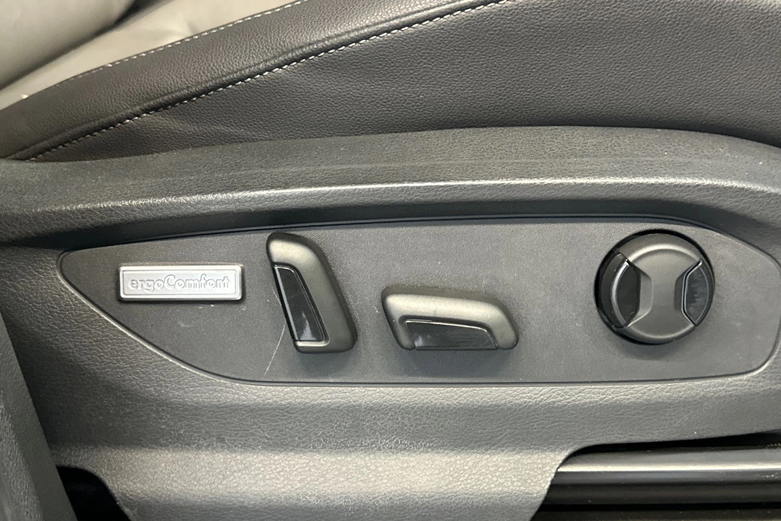 hopea Volkswagen Amarok 2020 kuva 15.