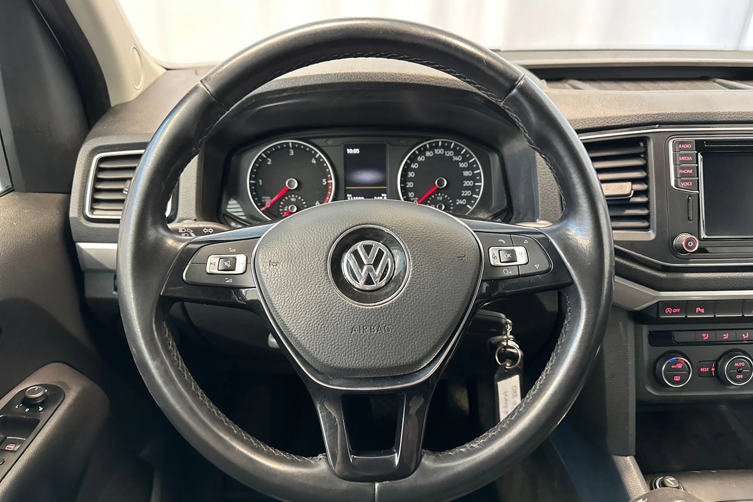 hopea Volkswagen Amarok 2020 kuva 20.