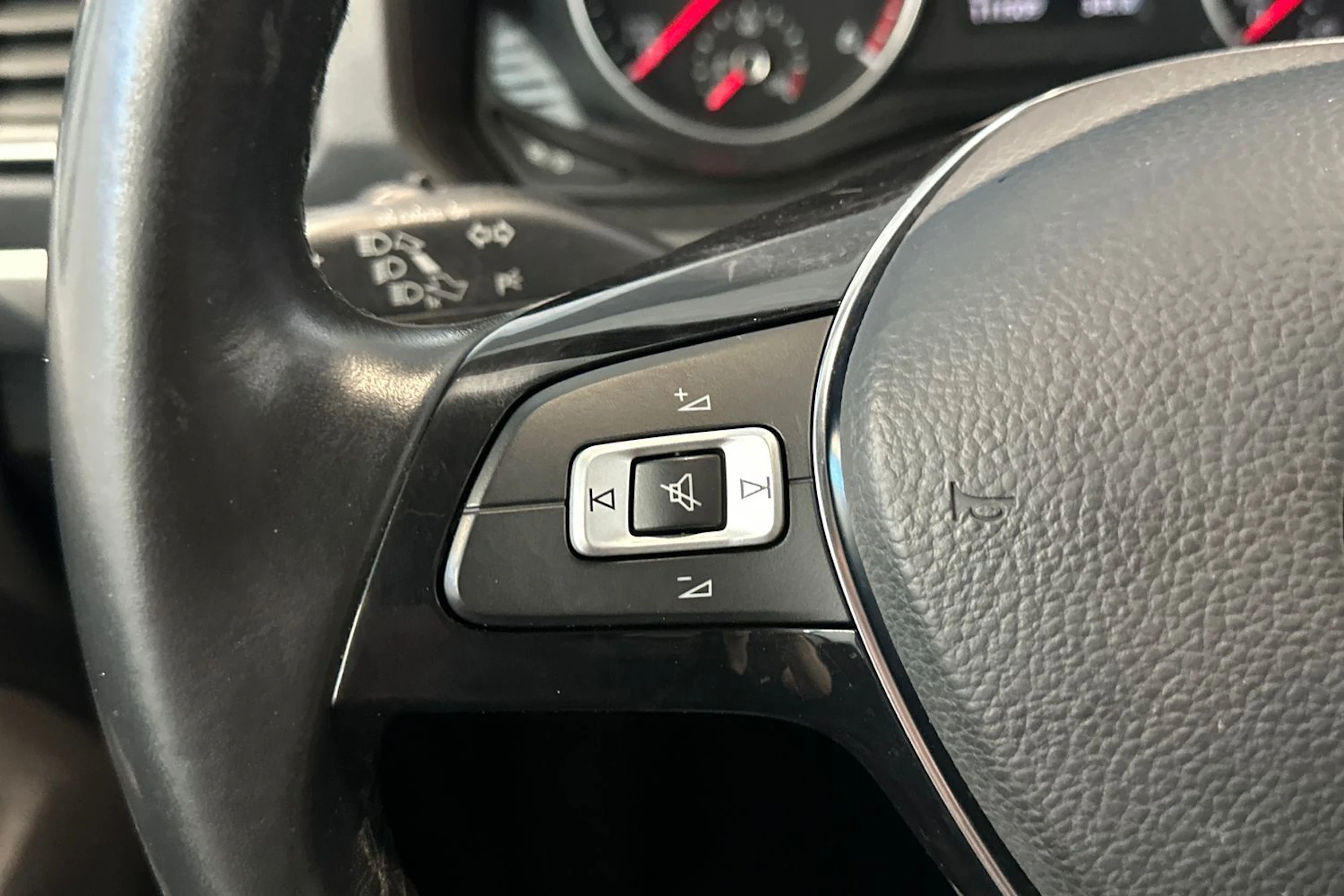 hopea Volkswagen Amarok 2020 kuva 21.