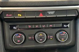 hopea Volkswagen Amarok 2020 kuva 27.