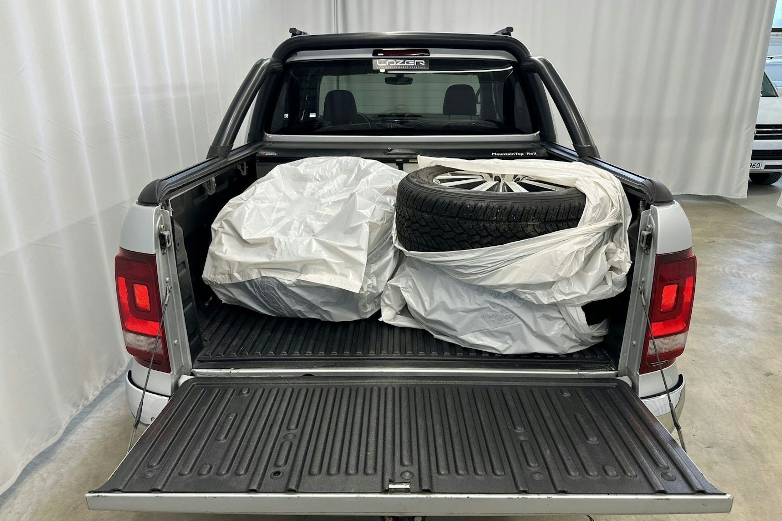 hopea Volkswagen Amarok 2020 kuva 10.