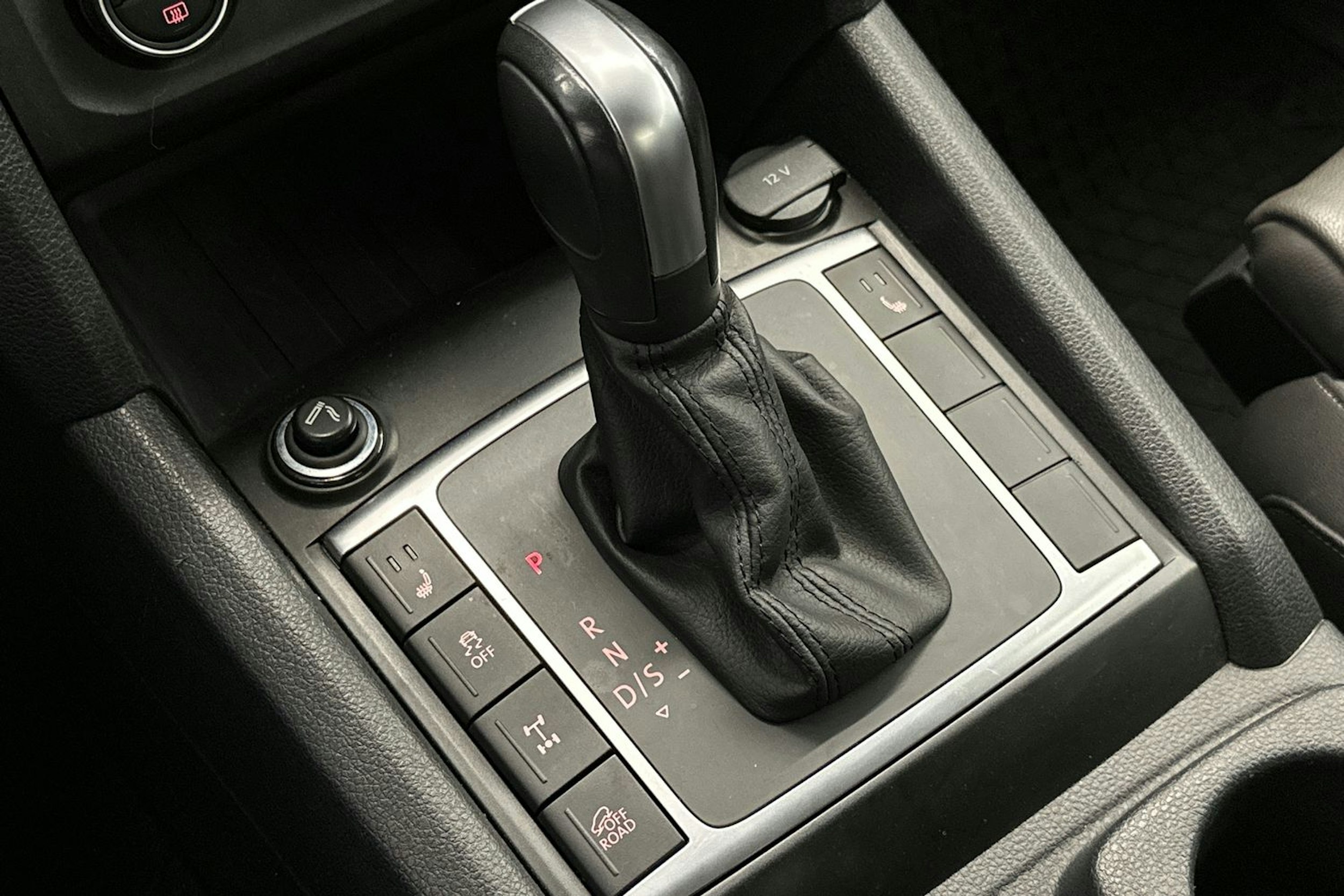 hopea Volkswagen Amarok 2020 kuva 22.