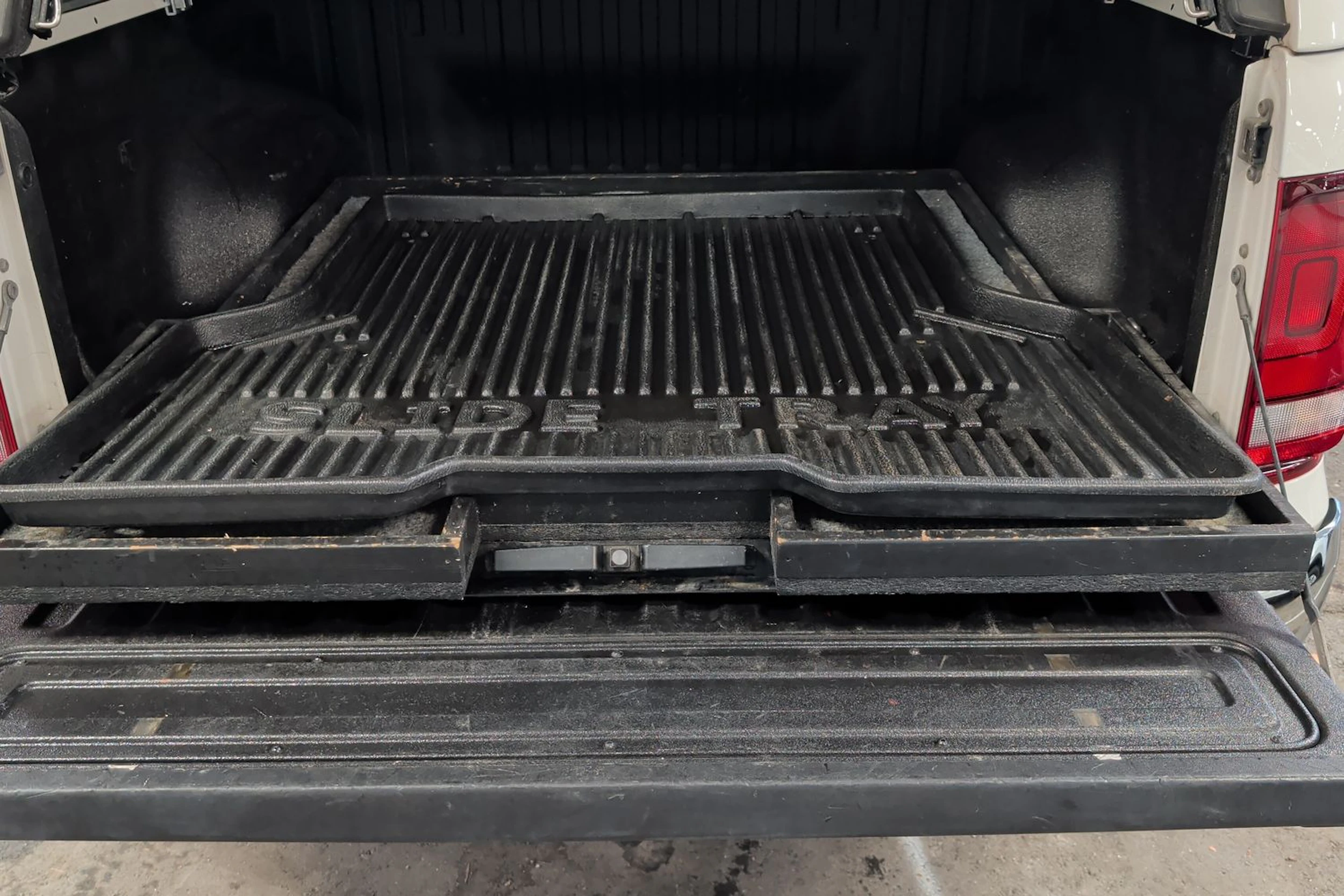 valkoinen Volkswagen Amarok 2020 kuva 17.