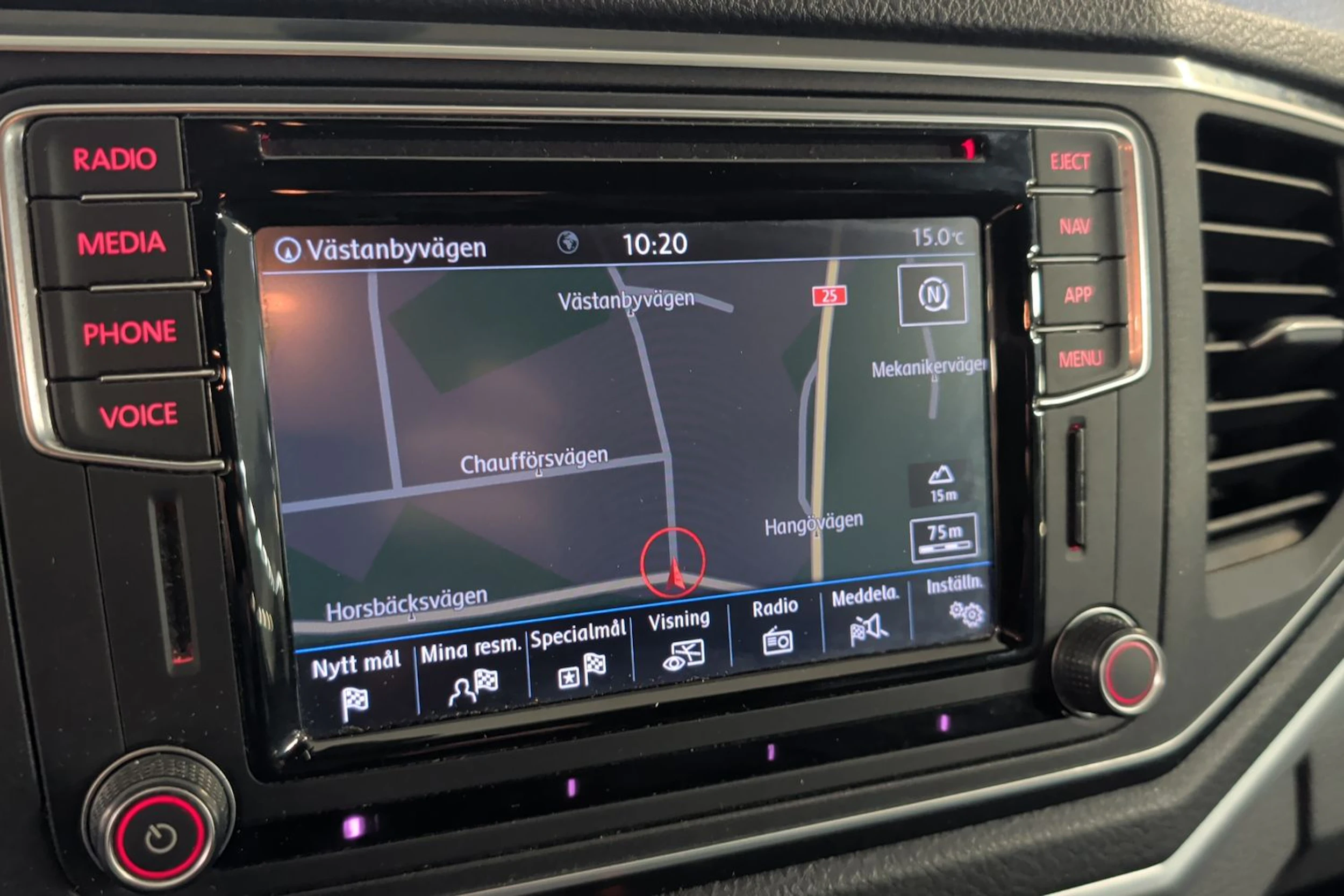 valkoinen Volkswagen Amarok 2020 kuva 21.