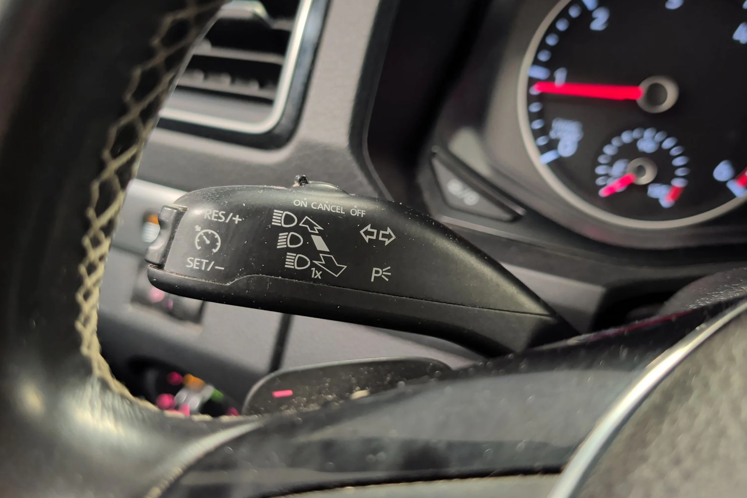 valkoinen Volkswagen Amarok 2020 kuva 26.