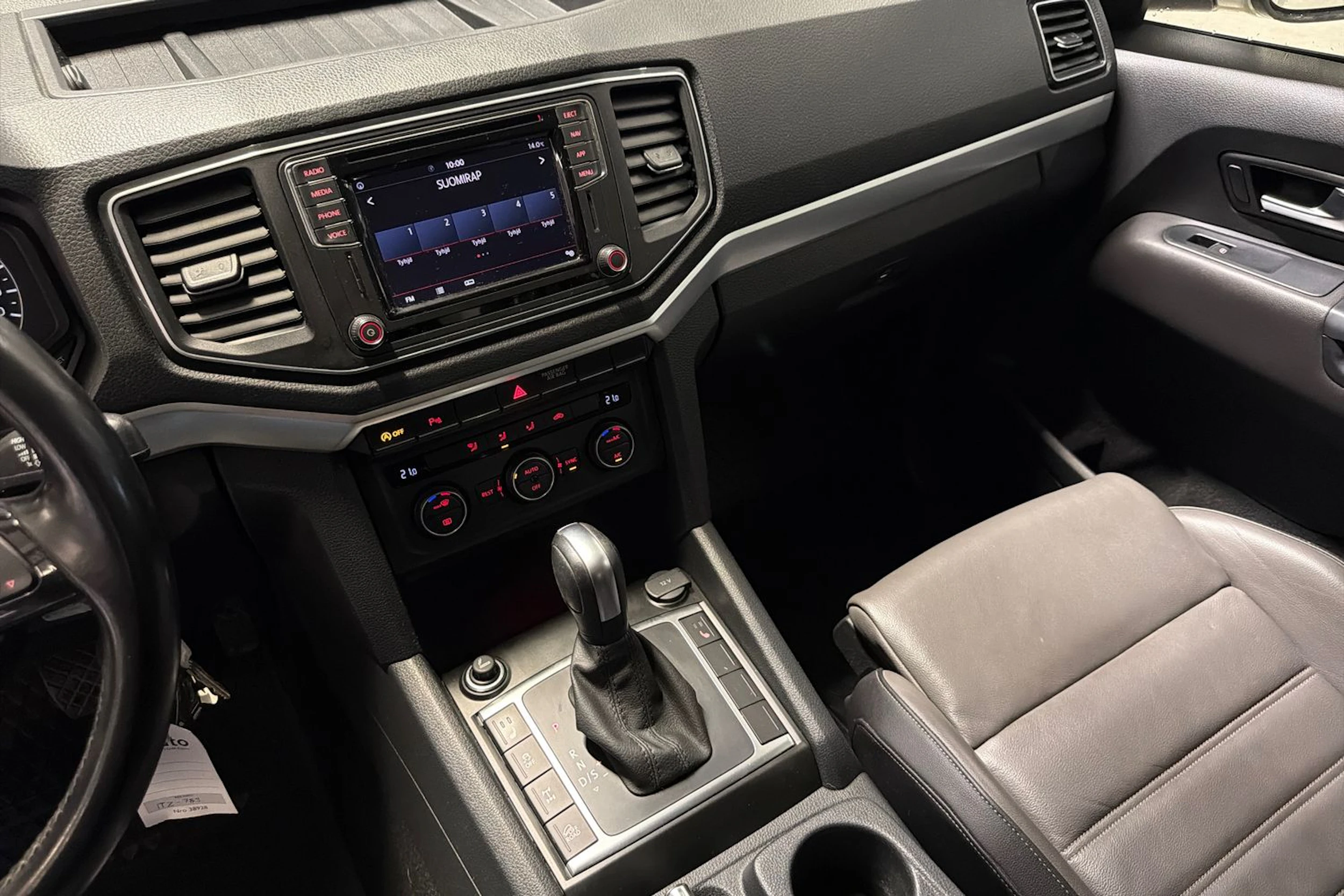 valkoinen Volkswagen Amarok 2020 kuva 5.
