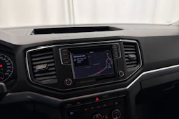 valkoinen Volkswagen Amarok 2020 kuva 19.