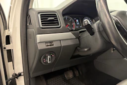 valkoinen Volkswagen Amarok 2020 kuva 25.